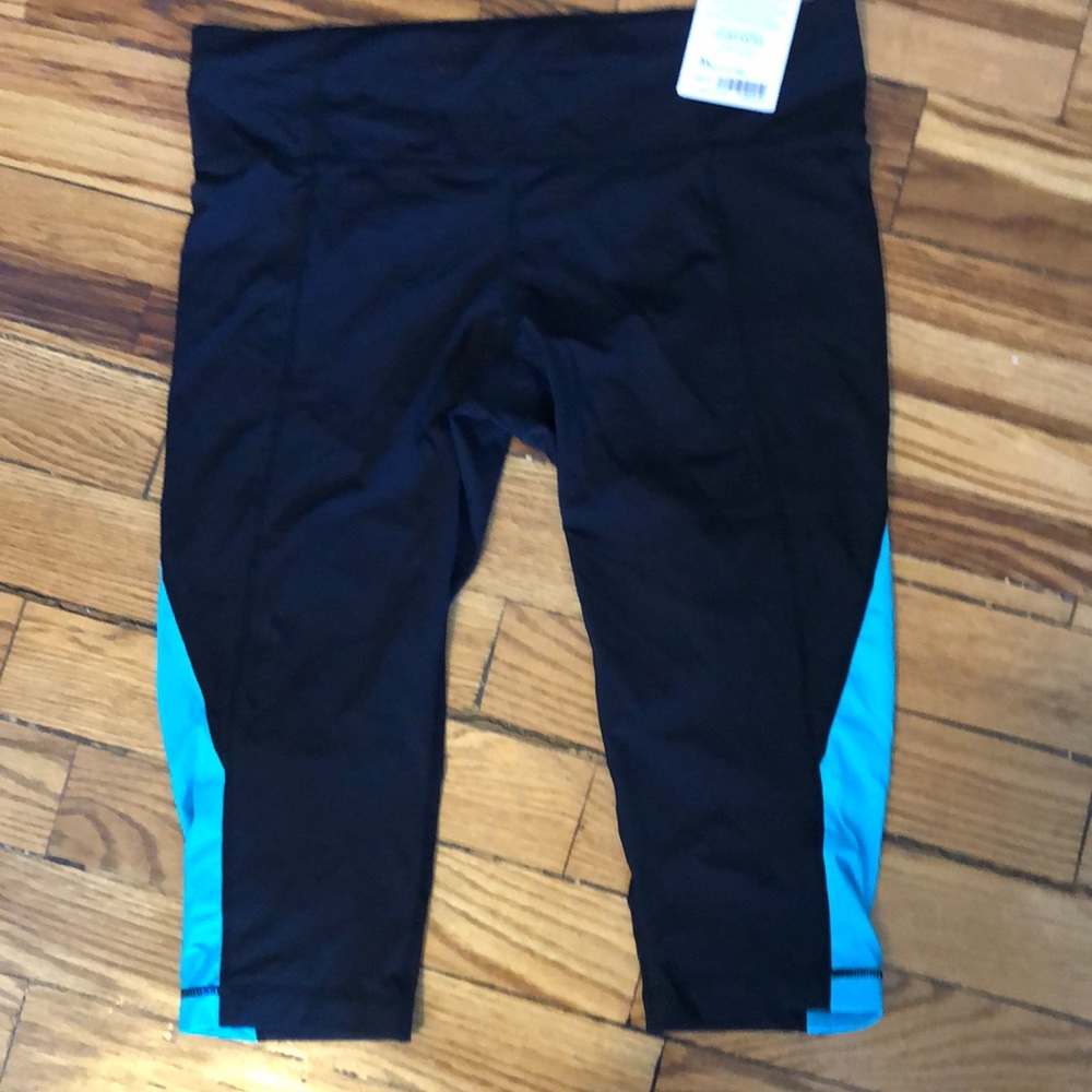 New XL Athleta Running Capris